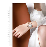 CURREN Charme Romântico Relógios de Pulso Feminino Design de Moda Relógio de Quartzo Fino com Mãos Luminosas Pulseira de Aço Inoxidável